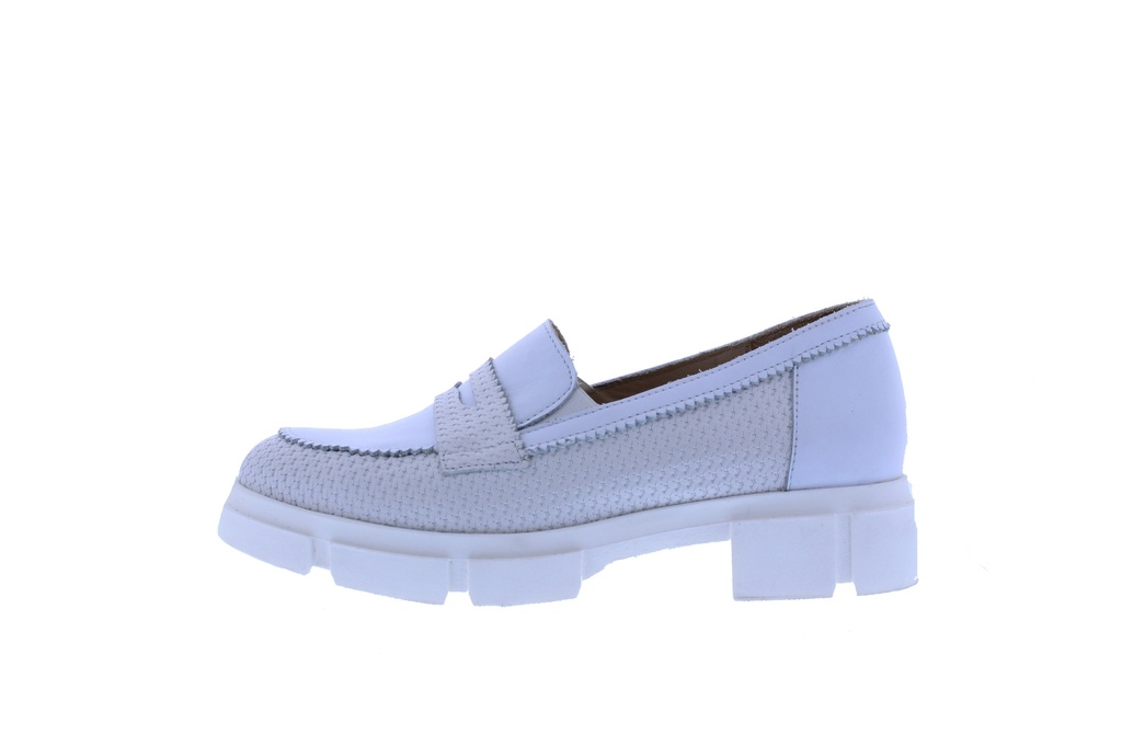 2304-148-189-3272 Lynn  mocassin